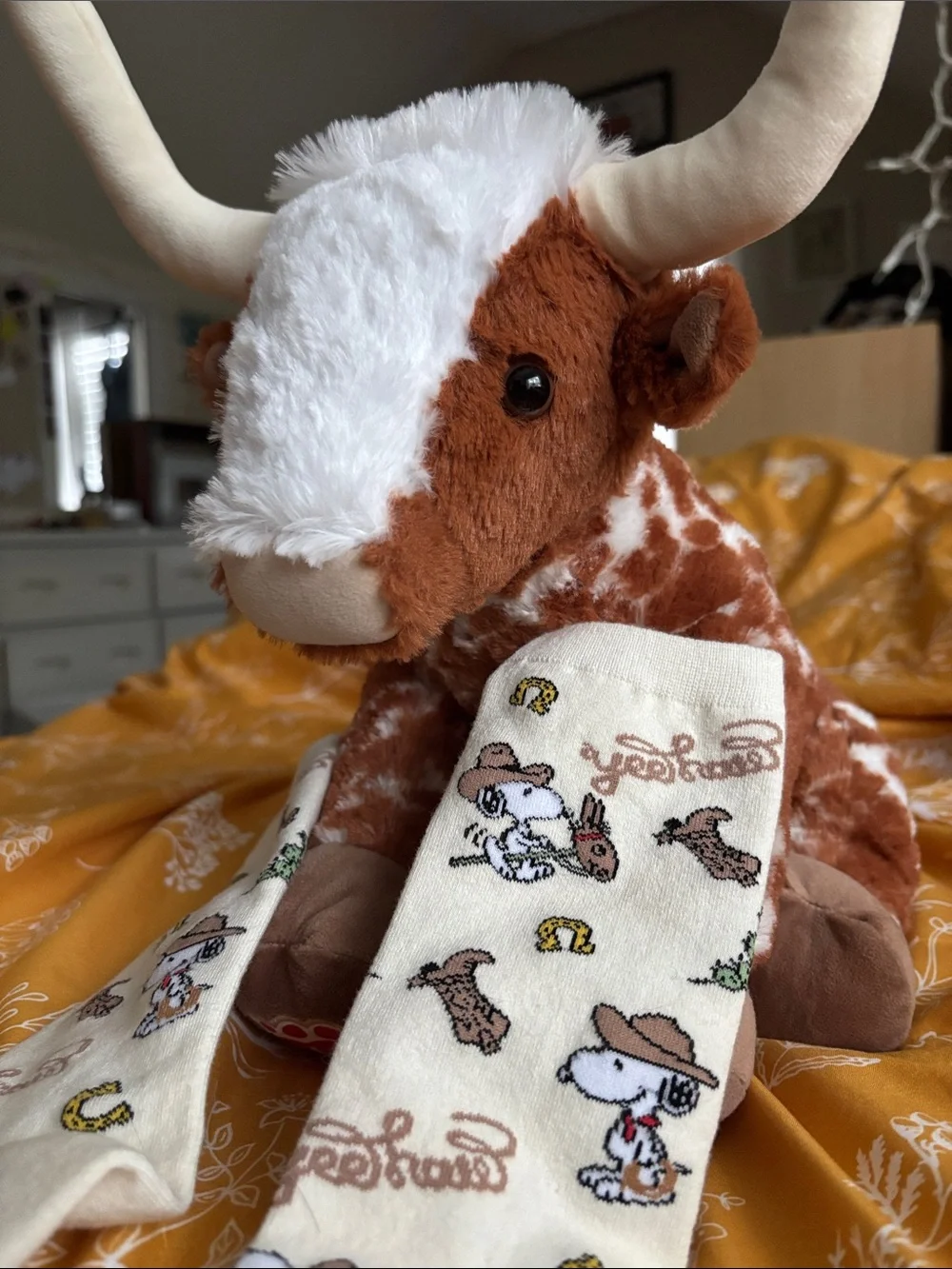 American Eagle Outfitters Cream & Brown Peanuts Snoopy Cowboy Socks